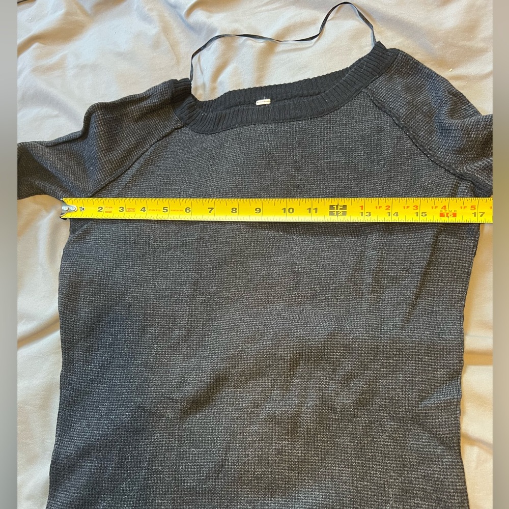 Lululemon Top! - Picture 8 of 8